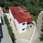 Teozenia Апартаменты