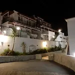 Teozenia Apartamento *