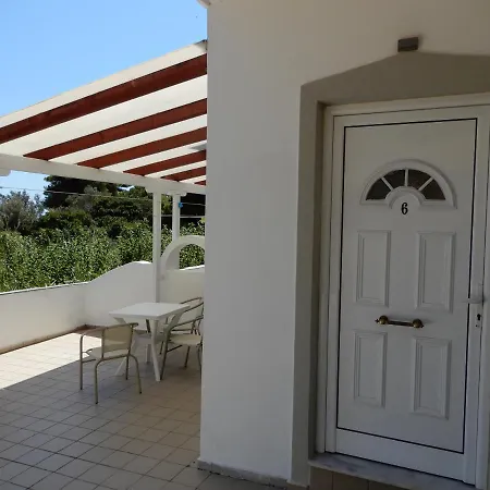 Teozenia Апартаменты Ахладиес