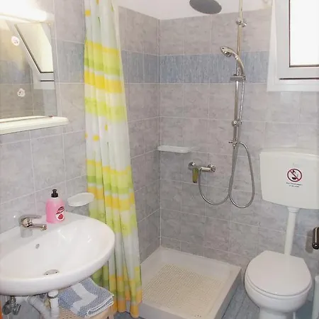 Teozenia Apartment *