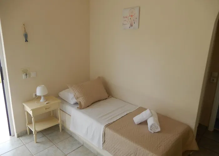 Teozenia Achladies (Skiathos)