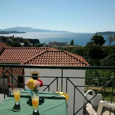 Teozenia Achladies (Skiathos)