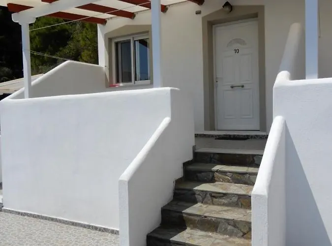 Teozenia Achladies (Skiathos)